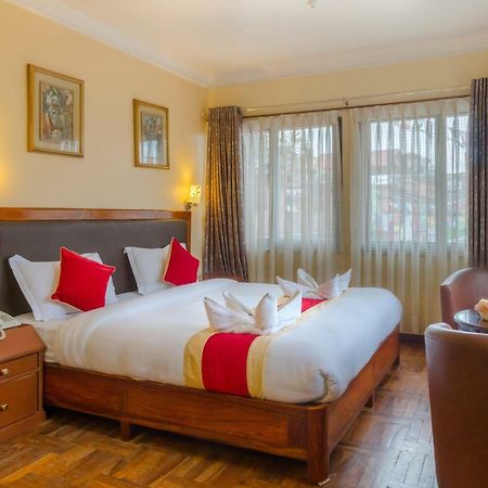Skyline Hotel Катманду Екстериор снимка