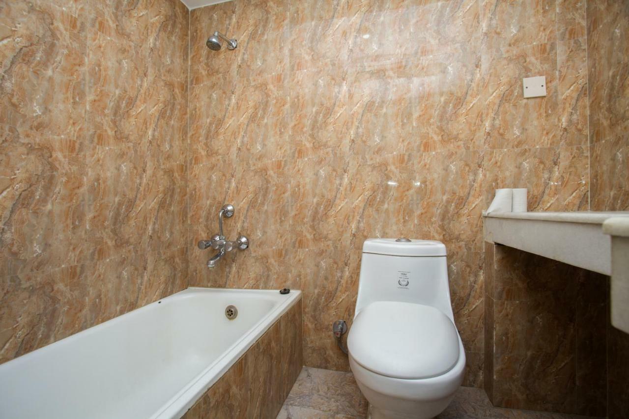 Skyline Hotel Катманду Екстериор снимка