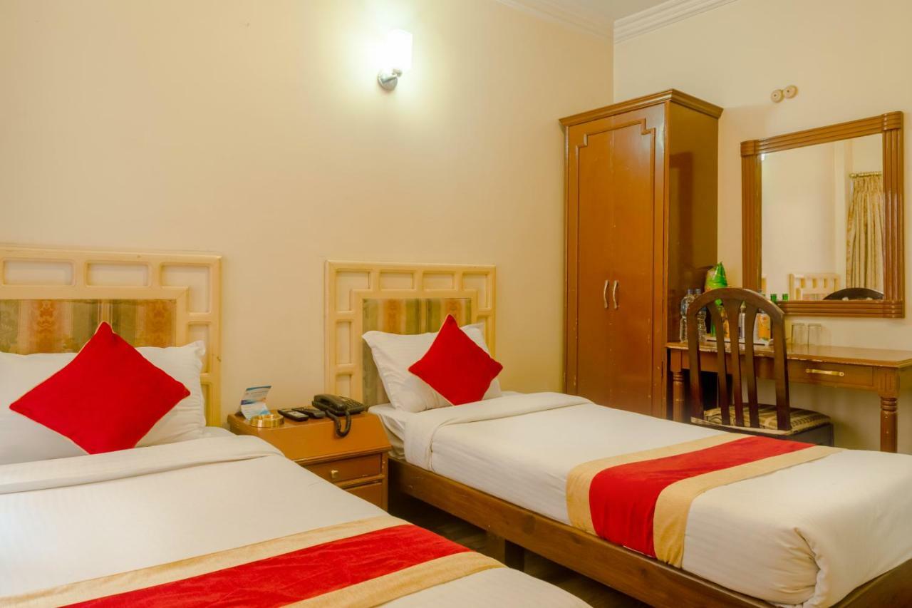 Skyline Hotel Катманду Екстериор снимка