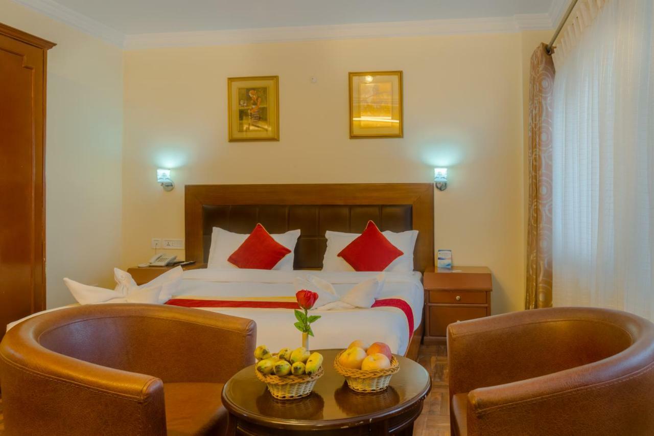 Skyline Hotel Катманду Екстериор снимка