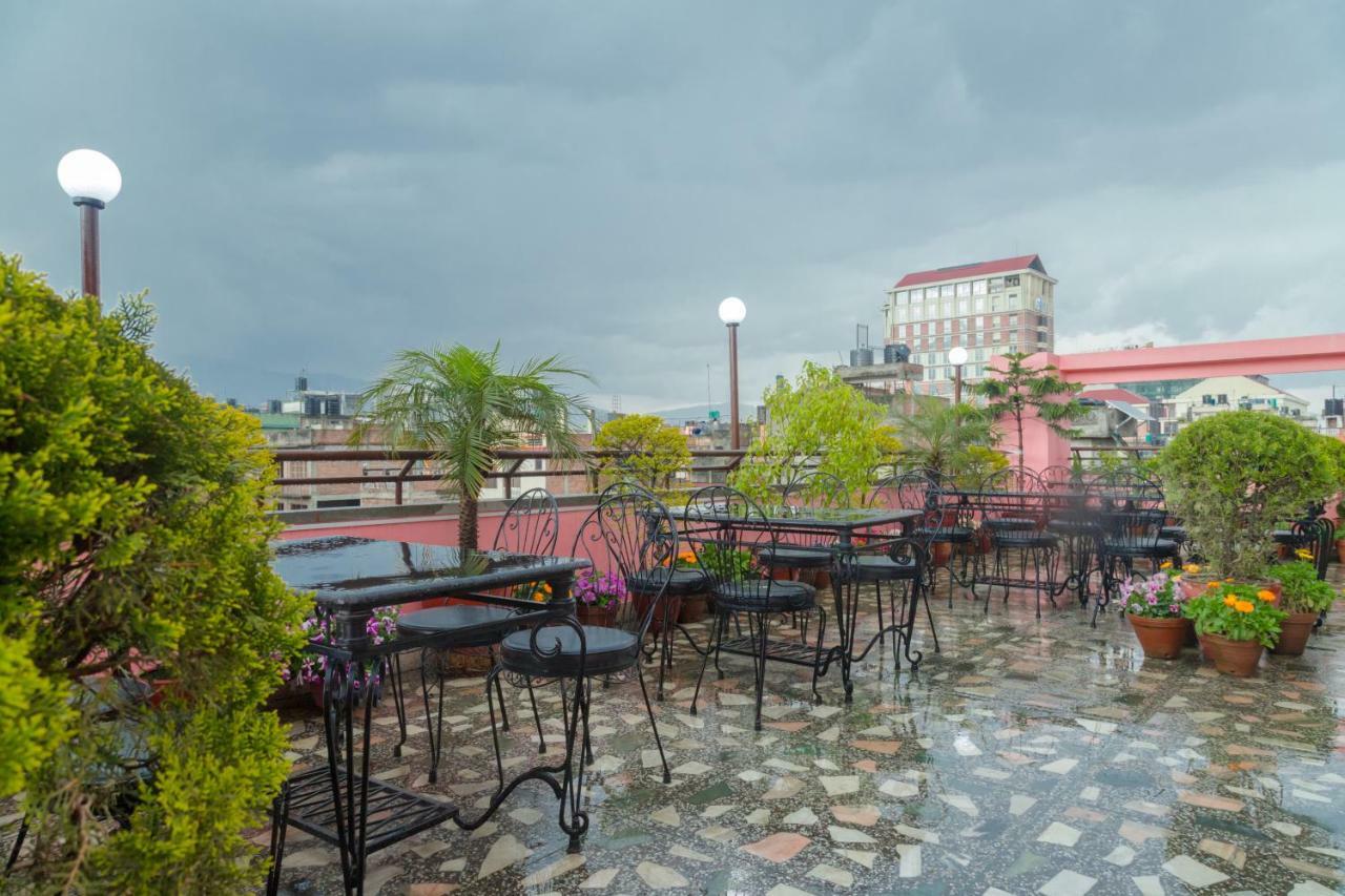 Skyline Hotel Катманду Екстериор снимка